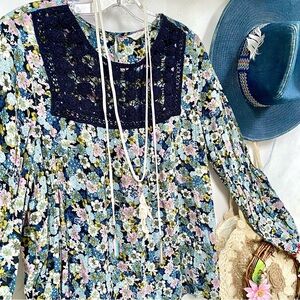 Anthropologie CASLON boho floral crochet blouse w shabby chic prairie vibe